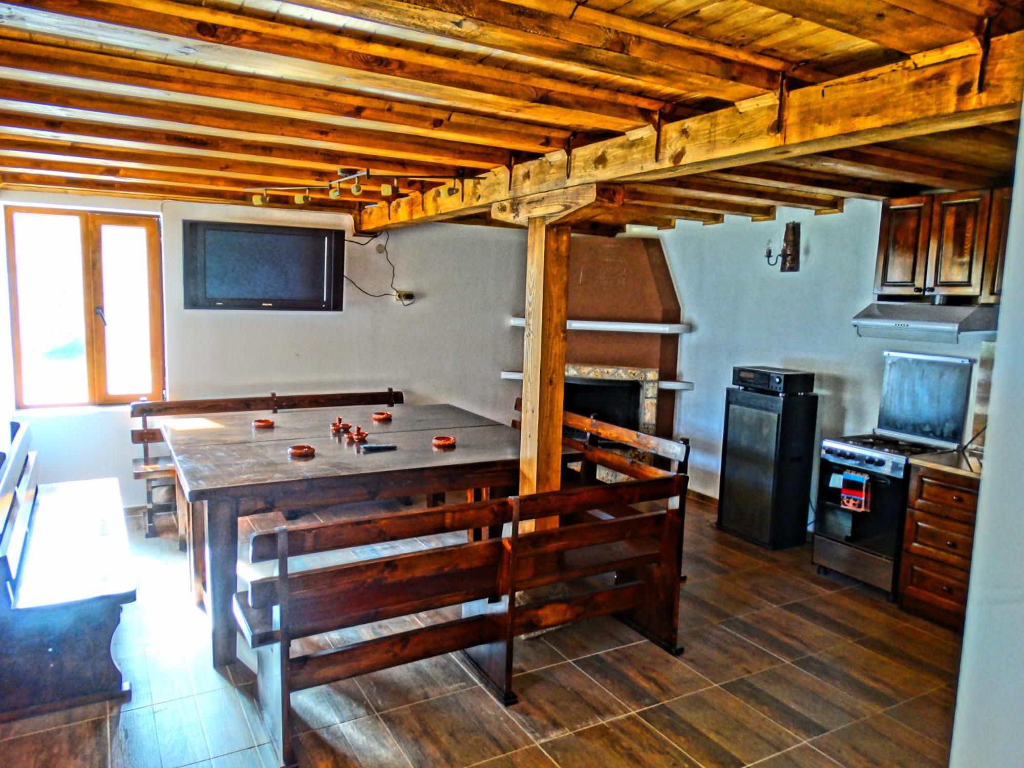 Krai Potoka Hotel Krushuna Buitenkant foto